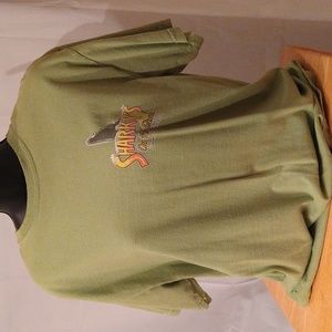 Ladies green t-shirt sharky's restaurant Panama City Beach Florida size medium